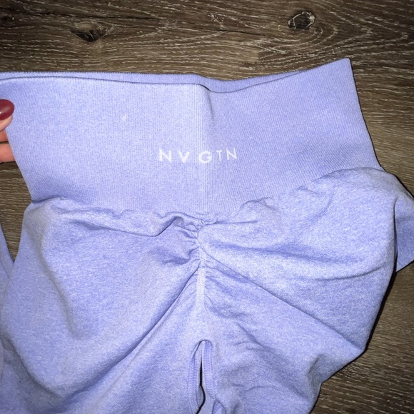 NVGTN "periwinkle scrunch" Activewear - Picture 6 of 6